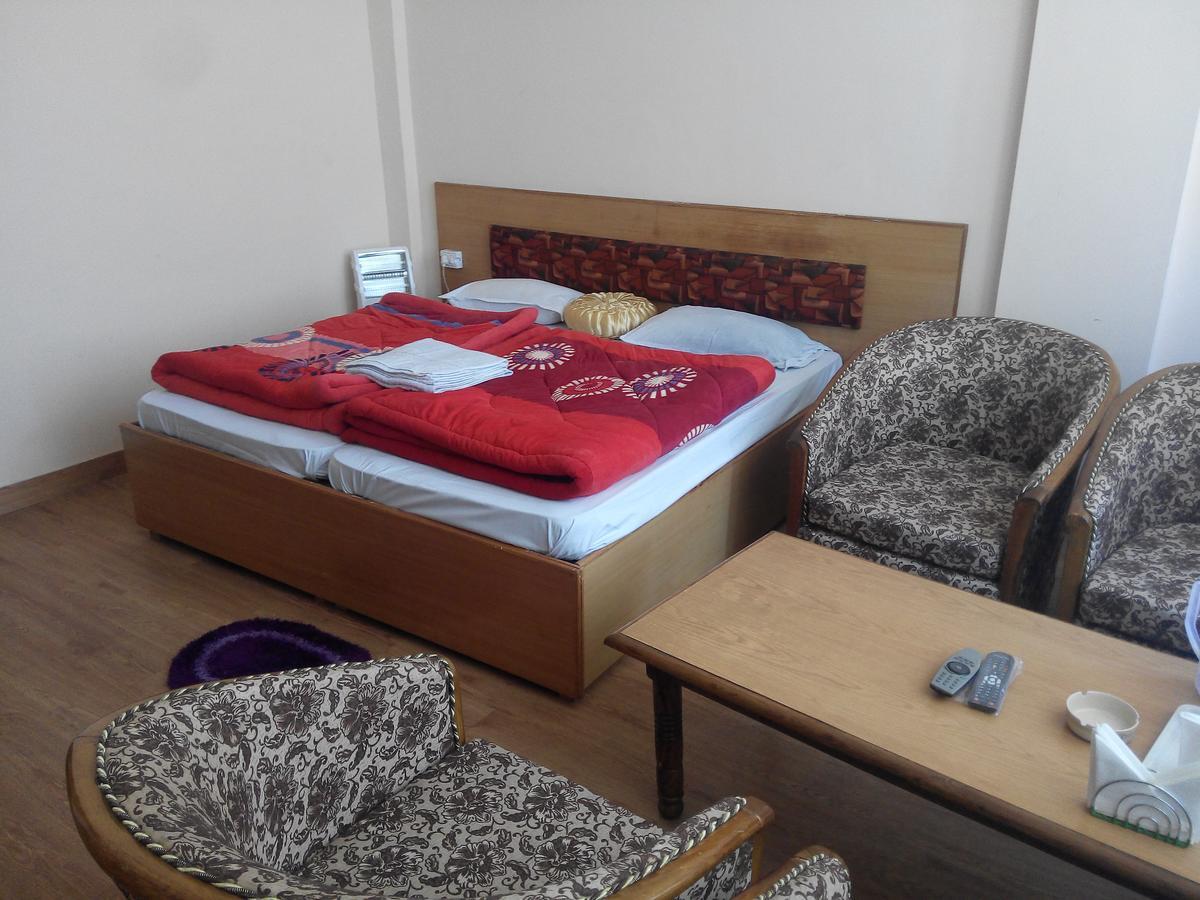Joshīmath Hotel Mount View מראה חיצוני תמונה